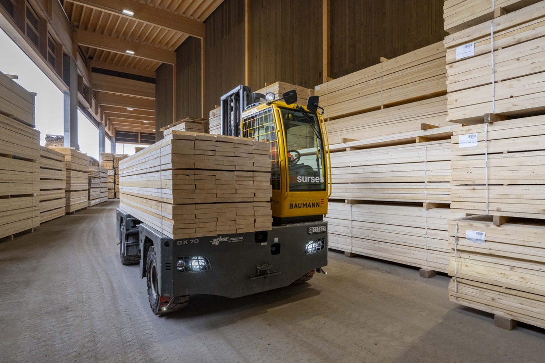 baumann-seitenstapler-gx70-Resurses-holz_6.jpg